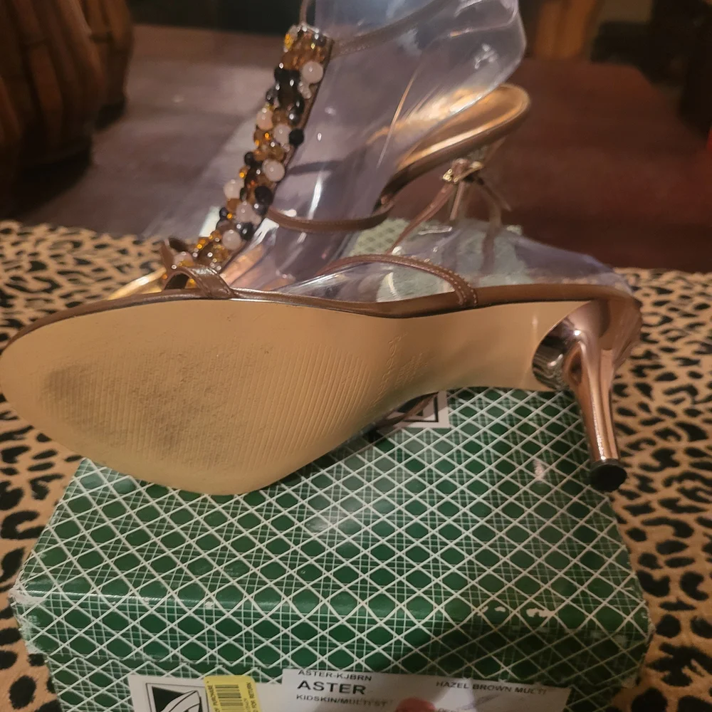 J RENEE Women's Gold and Brown Beaded Heels - Picture 5 of 5